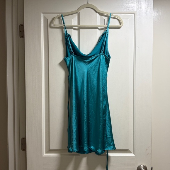 Motel Rocks Paiva Mini Dress in Aqua Blue - Picture 4 of 4
